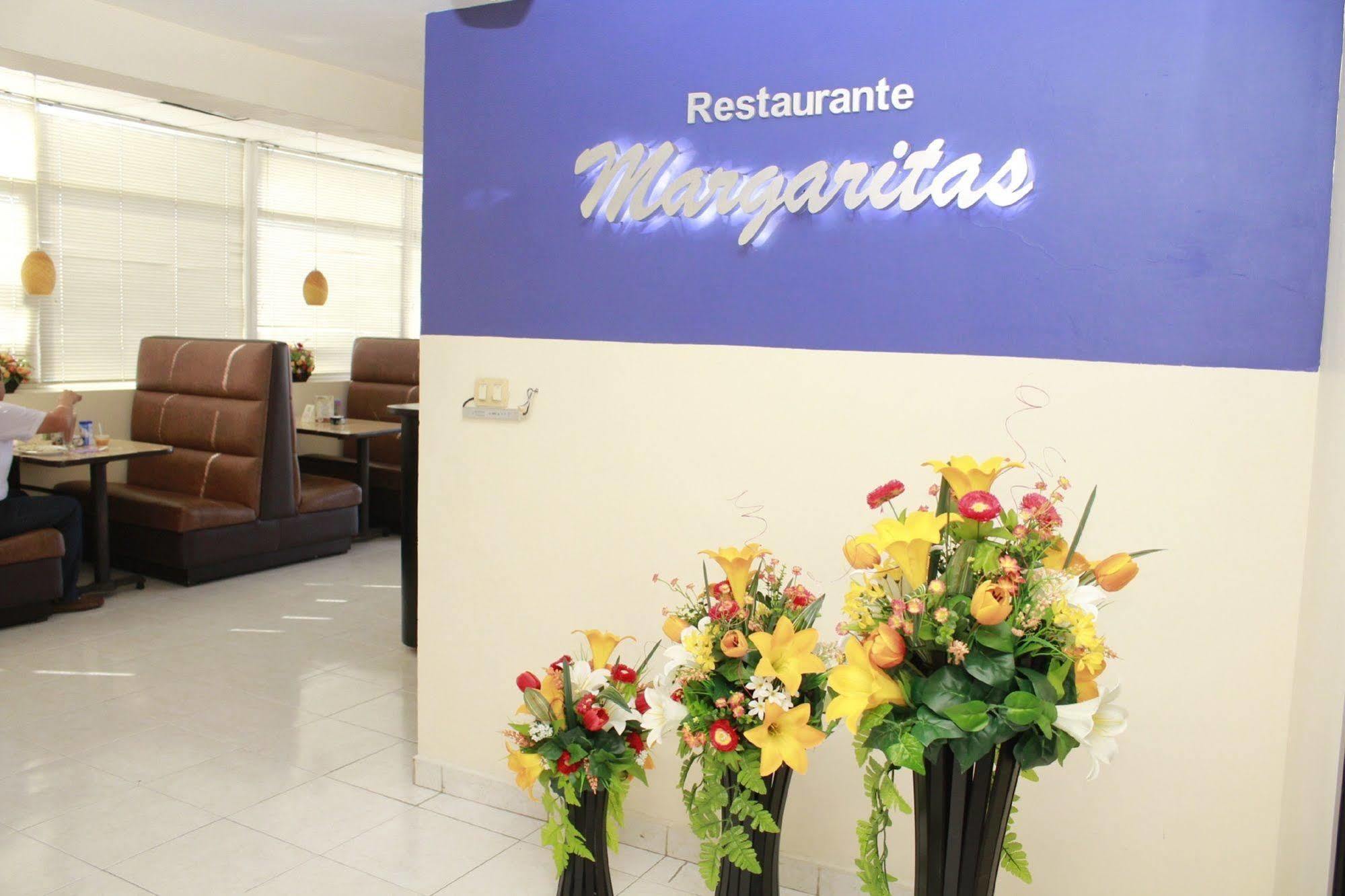 Hotel Villa Margaritas Villahermosa Extérieur photo